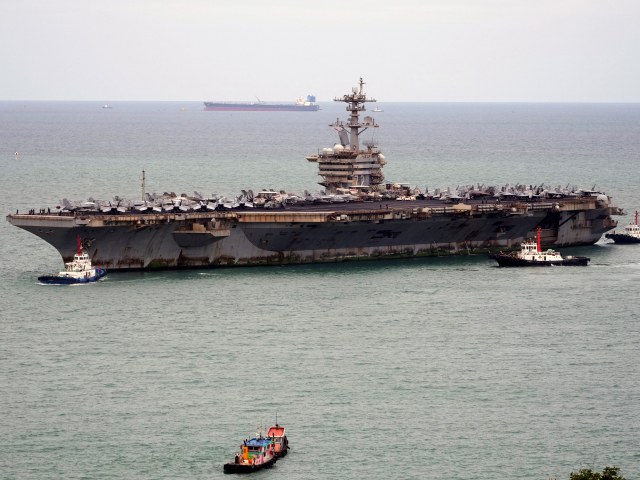 USS Abraham Lincoln 